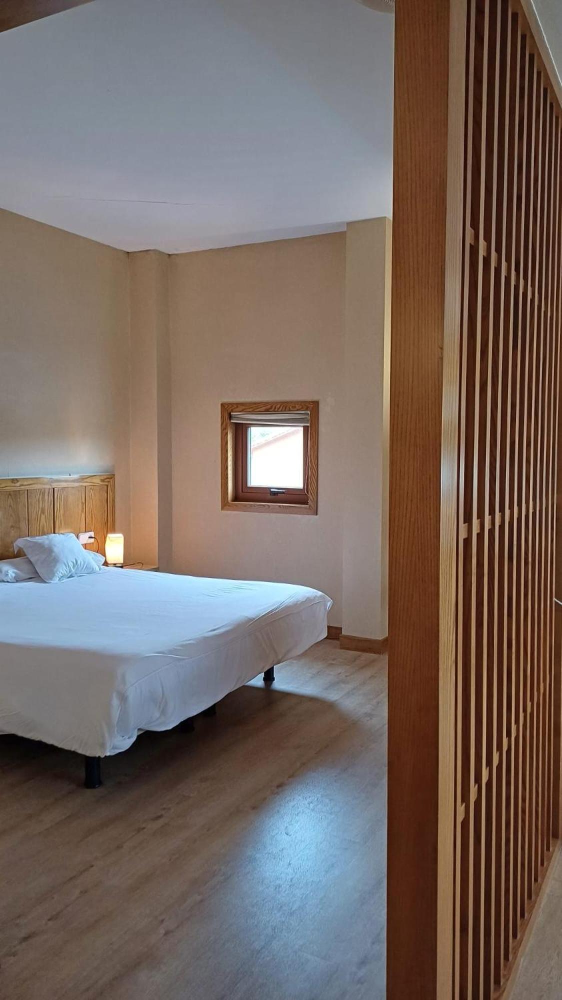 Ruta Jacobea Hotel Lavacolla Ngoại thất bức ảnh
