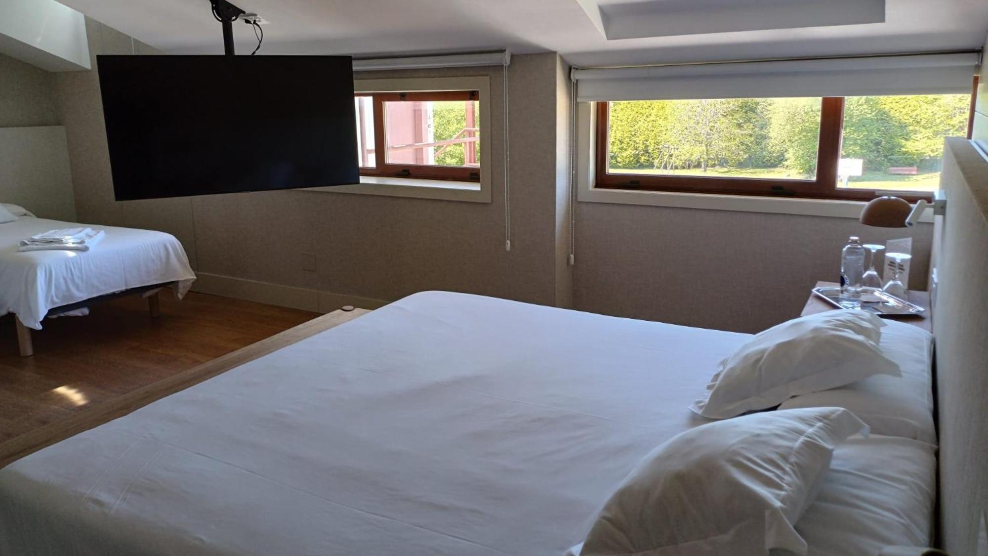 Ruta Jacobea Hotel Lavacolla Ngoại thất bức ảnh