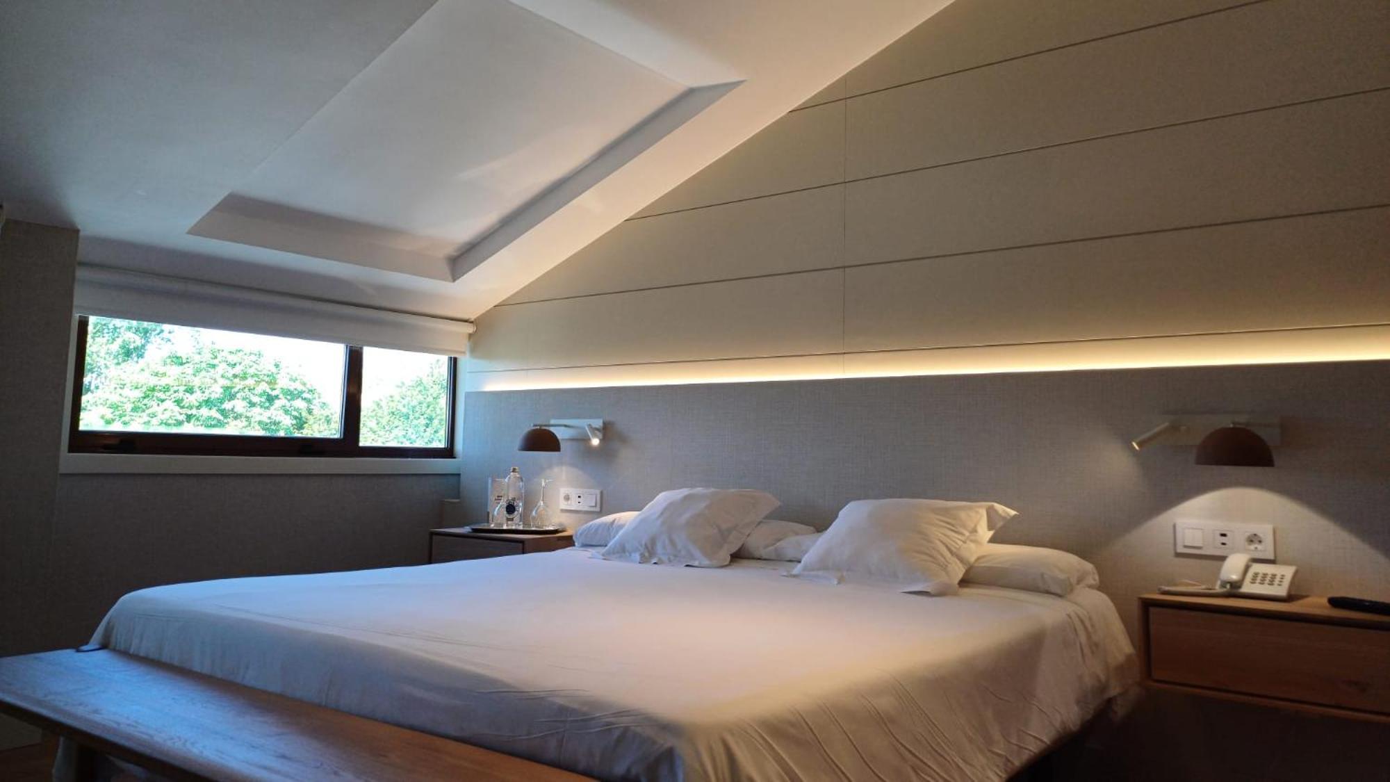 Ruta Jacobea Hotel Lavacolla Ngoại thất bức ảnh