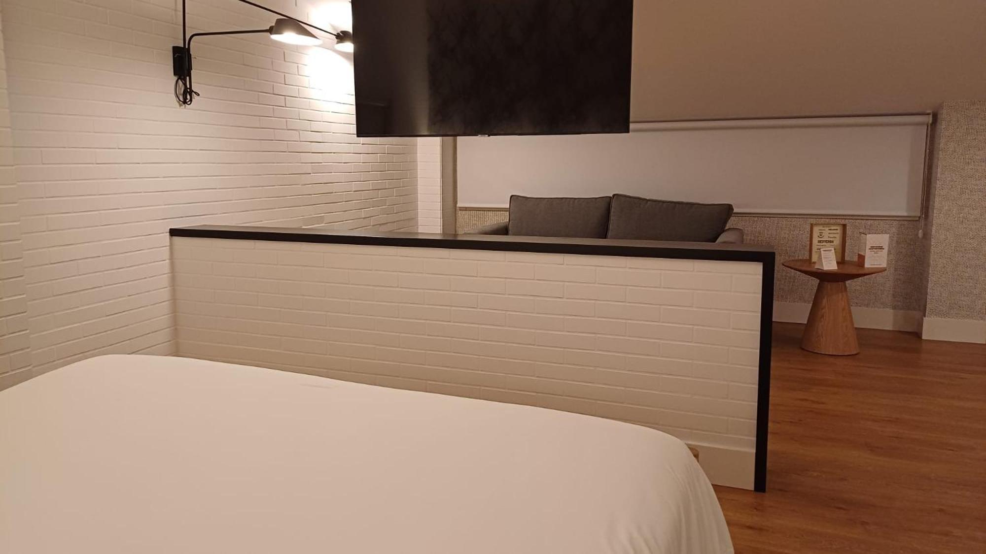 Ruta Jacobea Hotel Lavacolla Ngoại thất bức ảnh